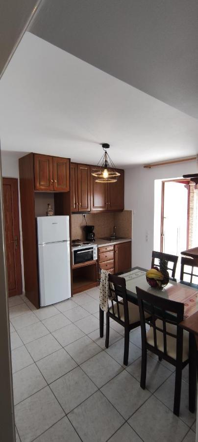 Kapetanos Rooms Naxos City 外观 照片