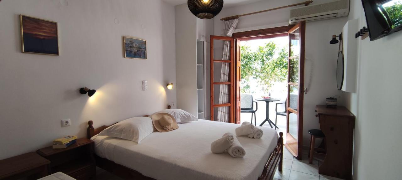 Kapetanos Rooms Naxos City 外观 照片