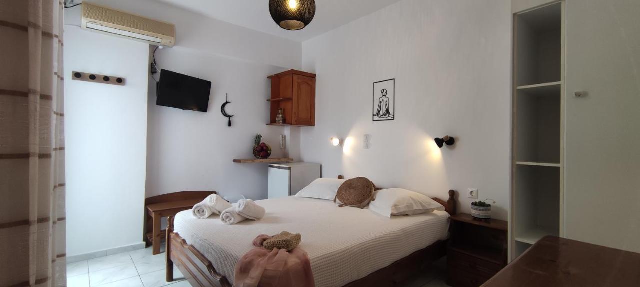 Kapetanos Rooms Naxos City 外观 照片