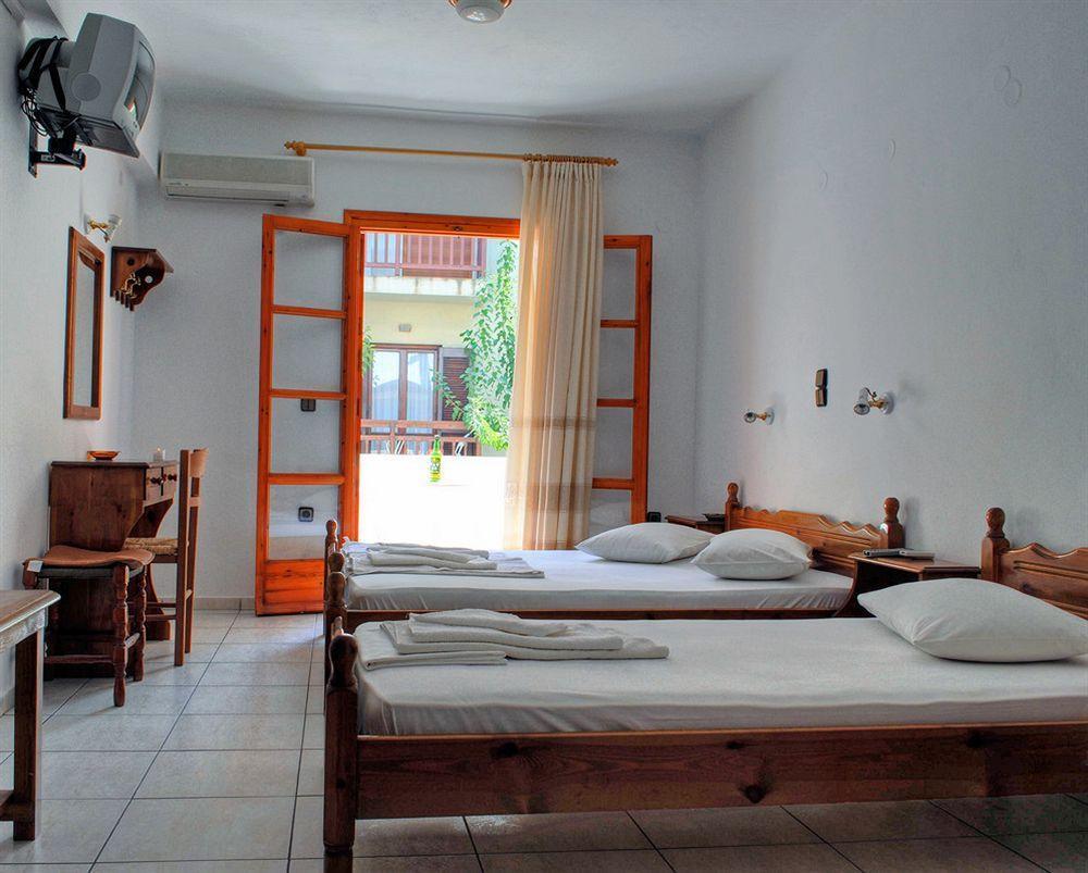 Kapetanos Rooms Naxos City 外观 照片